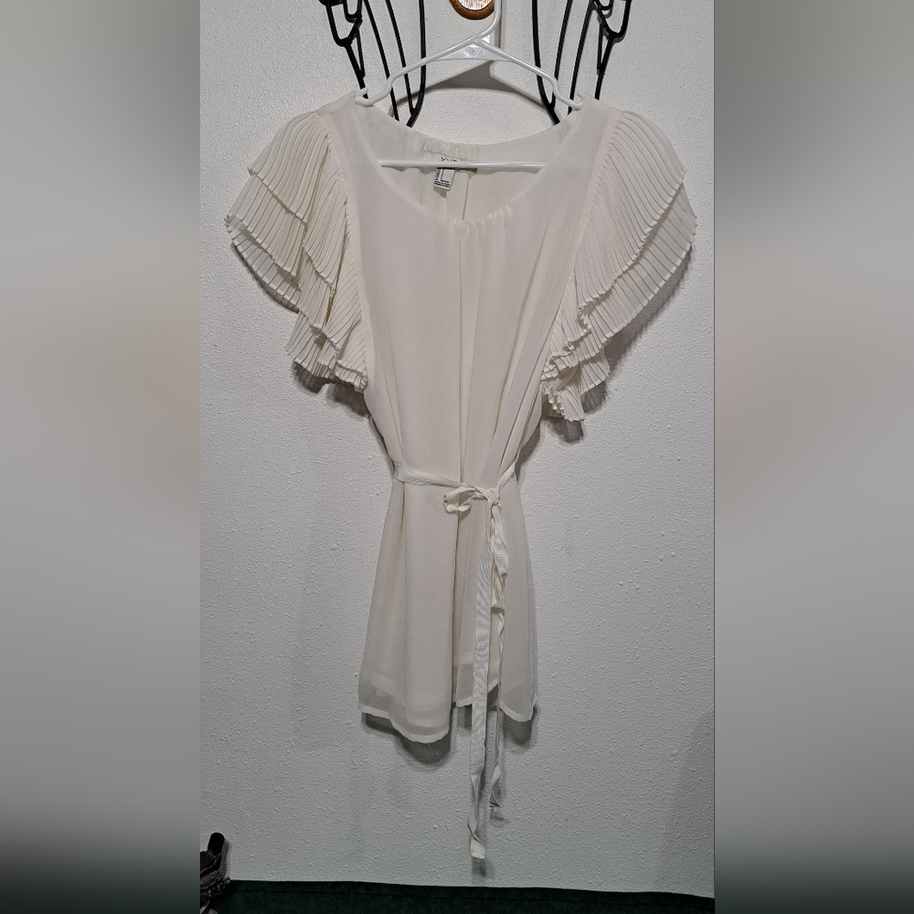 Forever 21 Cream Ruffle Sleeve Blouse